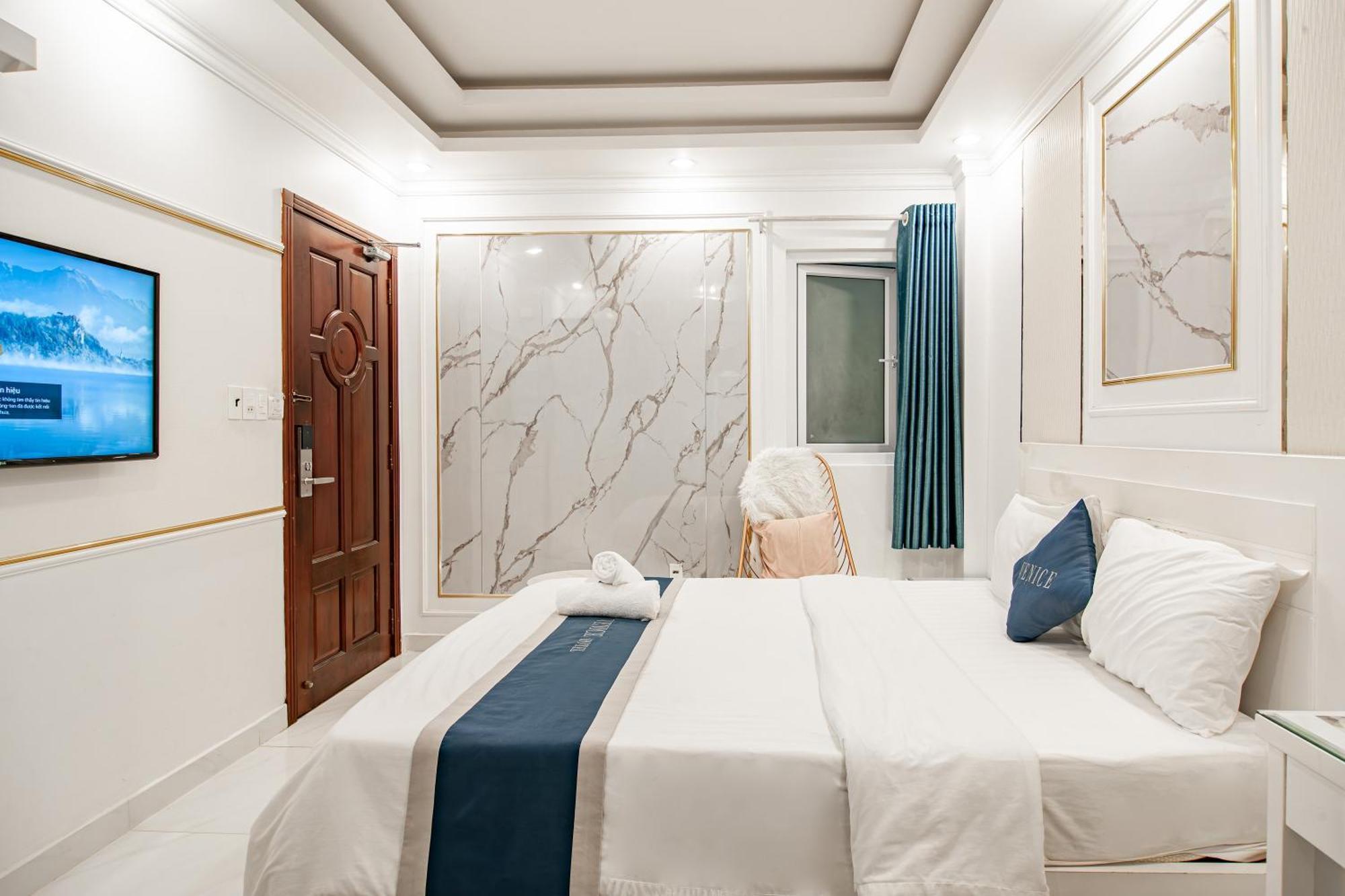 Venice Hotel Ho Chi Minh City Exterior photo