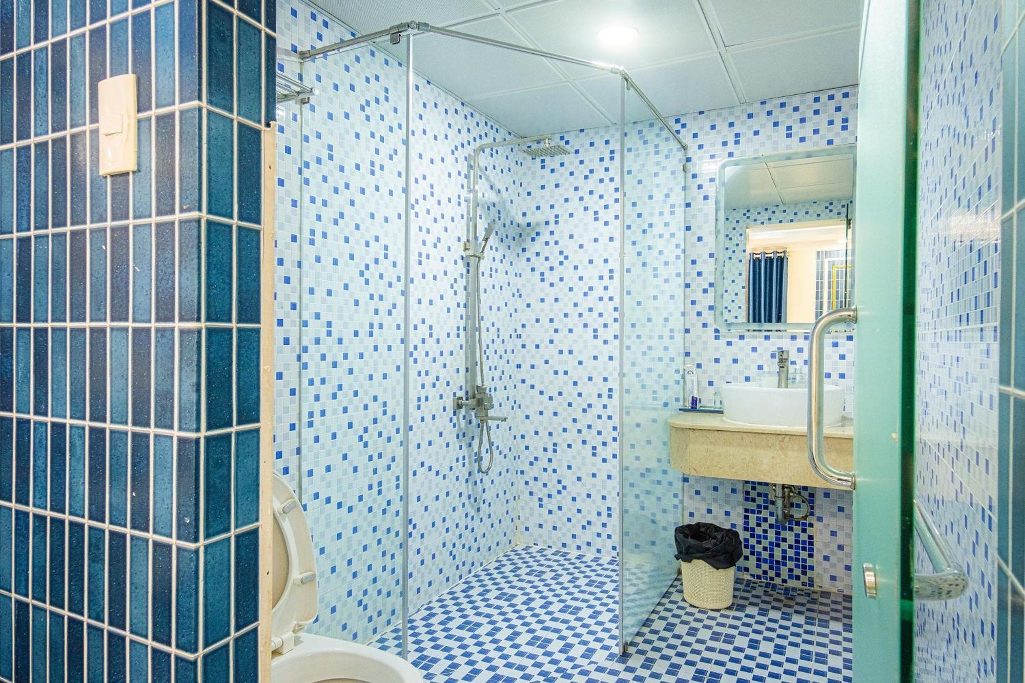 Venice Hotel Ho Chi Minh City Exterior photo
